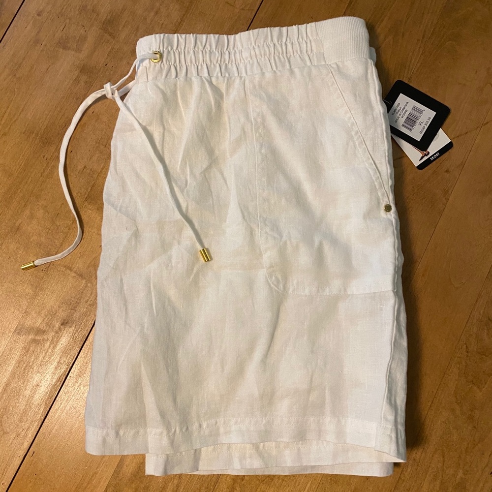 White linen skort